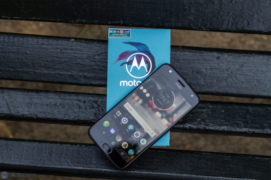 Granska Motorola # MotoX4 1