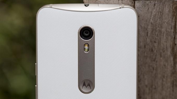 Motorola Moto X Style belakang
