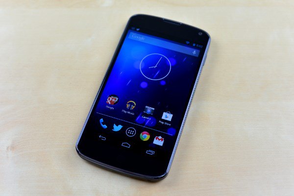 Ulasan Smartphone Google Nexus 4 Android 4.2
