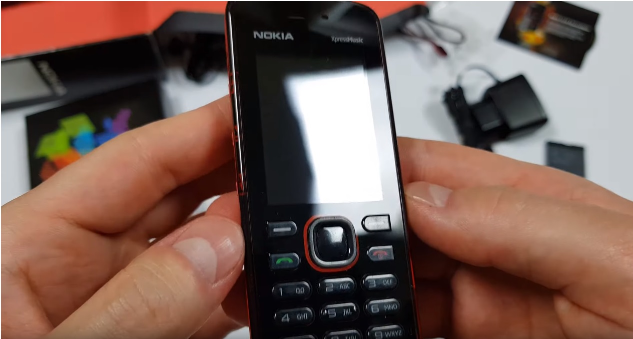 Video: Membuka Kotak Nokia 5220 XpressMusic