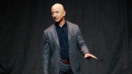 "Caprice" dari Jeff Bezos ini membuatnya menjual lebih dari 1,8 miliar dolar dalam bentuk saham Amazon