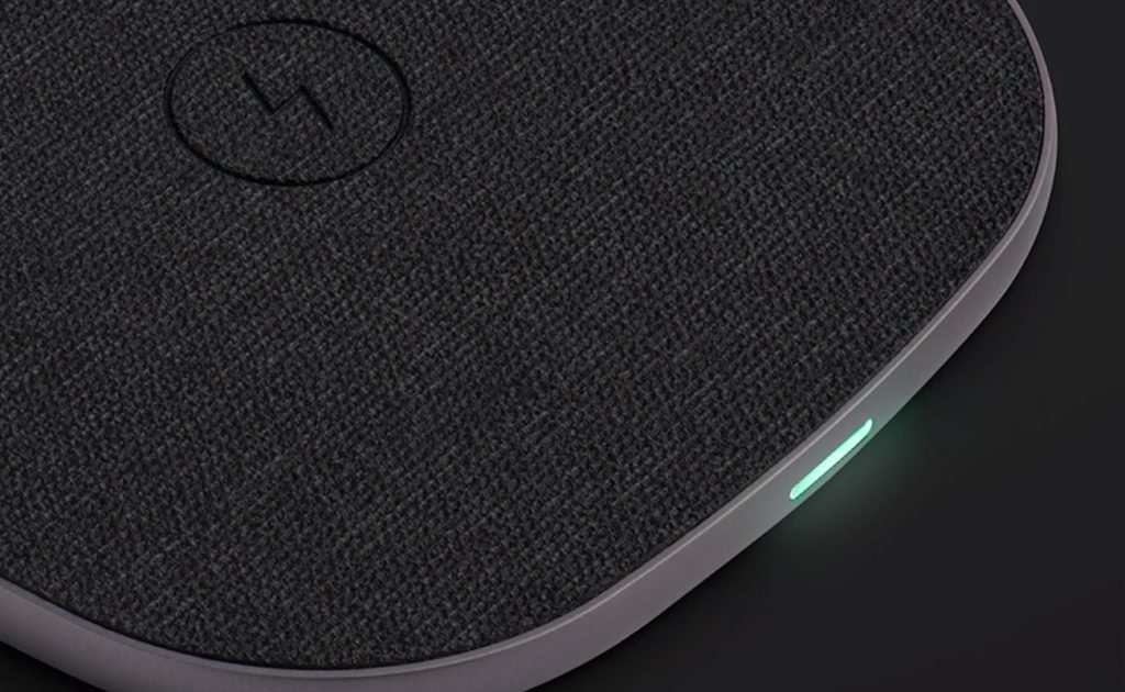 totallee Wireless Charger Pad Pengisian Tipis