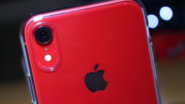 Ulasan Kasus Yang Jelas Resmi iPhone XR: WAY TOO Expensive…
