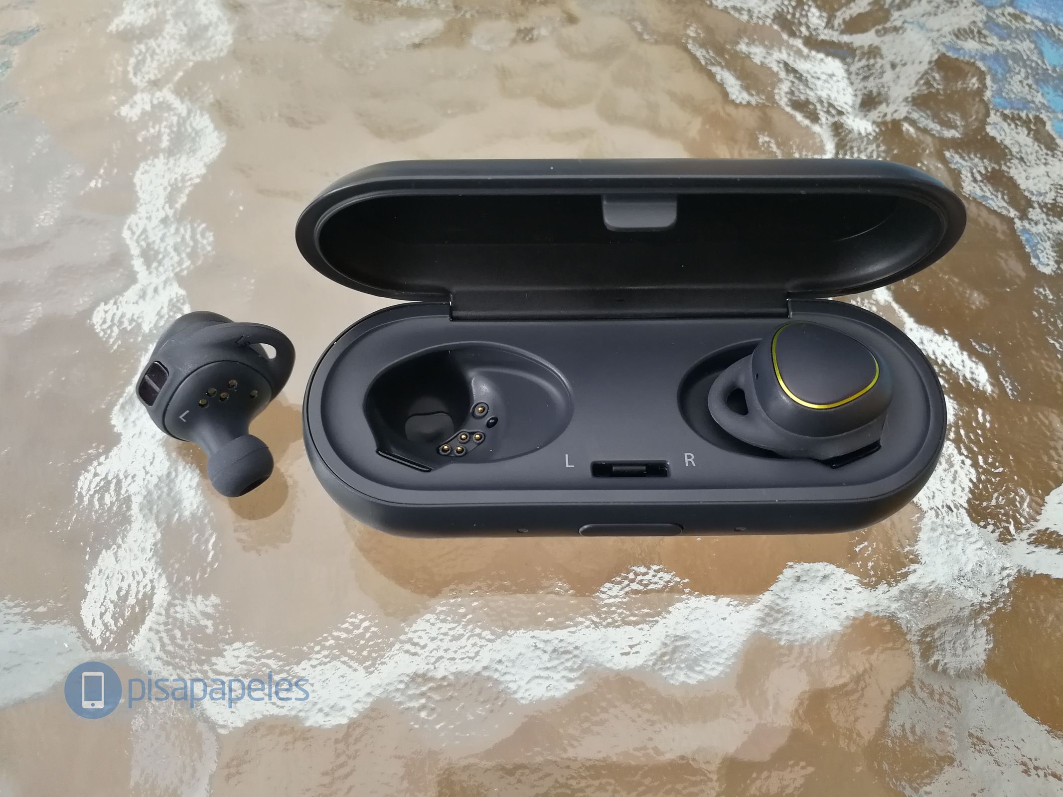 Samsung Gear IconX Review 4 