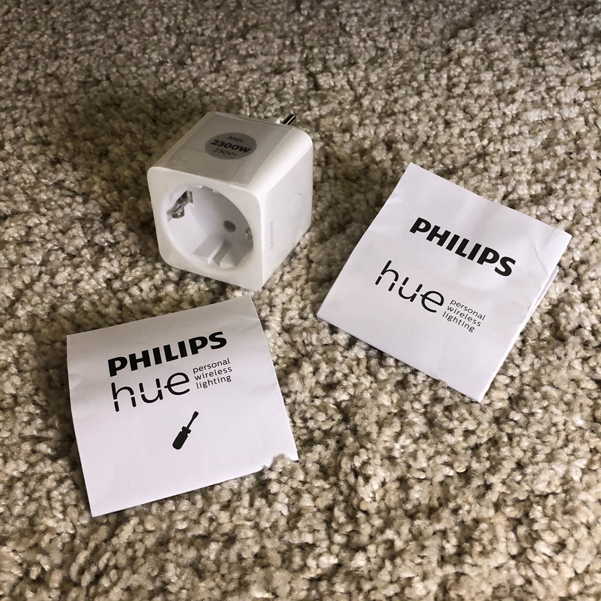 Philips Hue Smart Plug - Tampilan Pertama 8