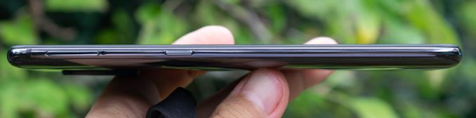 Ulasan Xiaomi Mi9: Kinerja Unggulan Dengan Harga Kelas Menengah 4