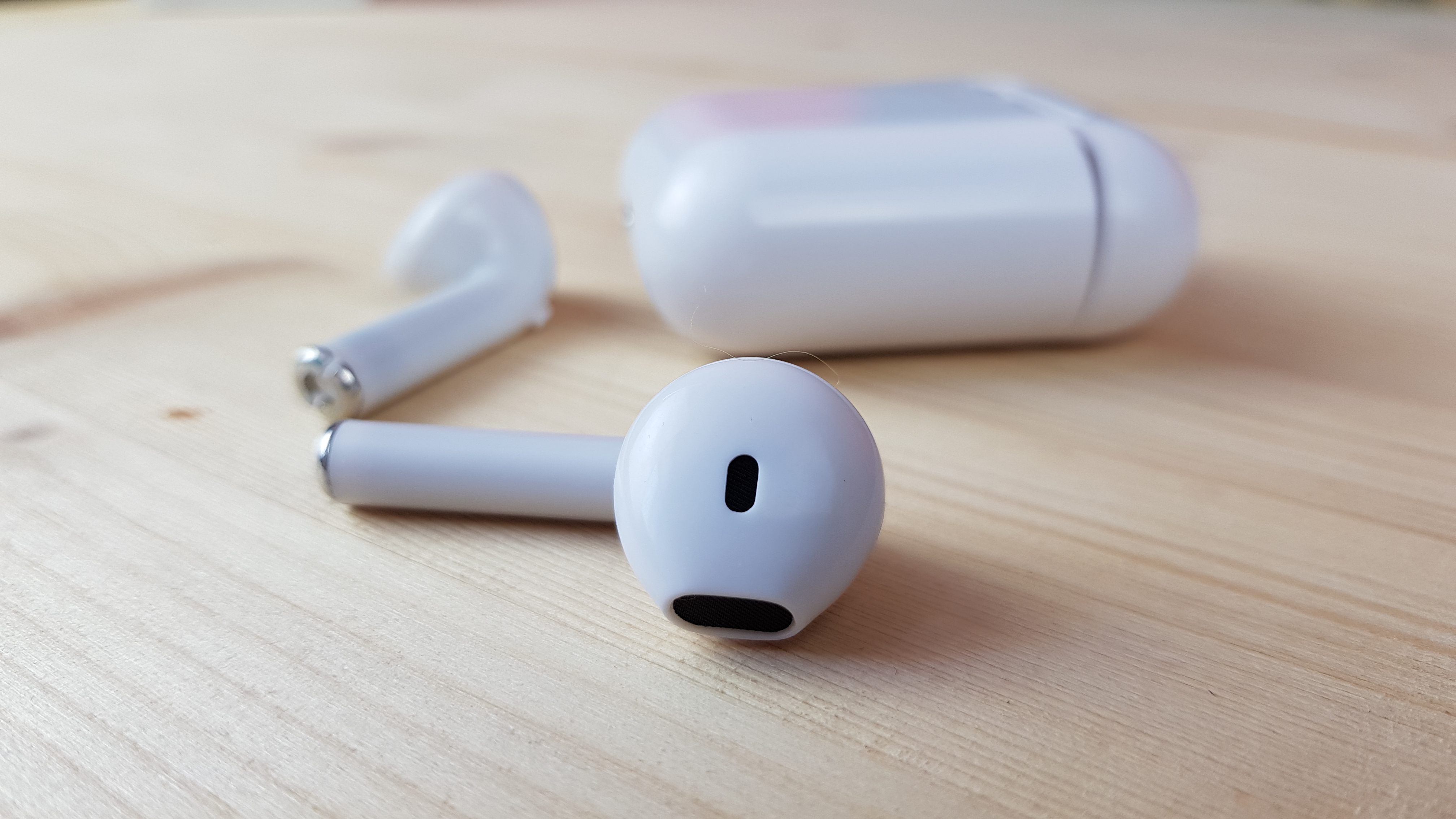 Headphone i9s TWS: suara dan gaya suara Apple