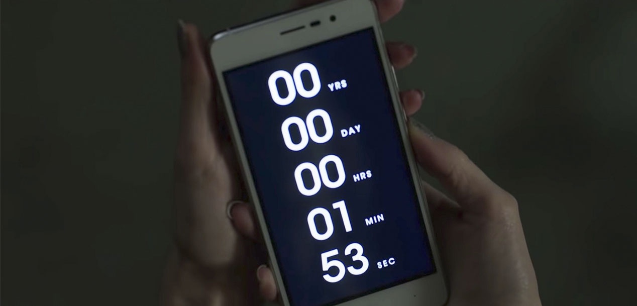 Countdown adalah film menakutkan yang absurd dengan aplikasi seluler sebagai protagonis
