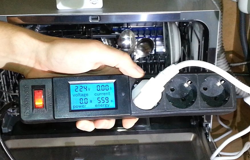 Mesin pencuci piring meja BBK 55-DW012D: pilihan yang terjangkau untuk dapur kecil 46