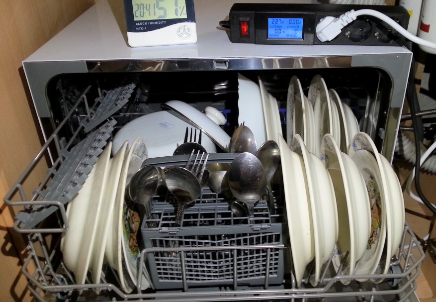 Mesin pencuci piring meja BBK 55-DW012D: pilihan yang terjangkau untuk dapur kecil 60