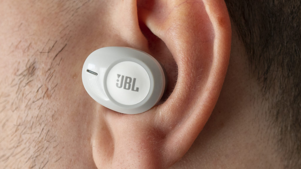 Ulasan JBL Tune 120 TWS Earbud Nirkabel