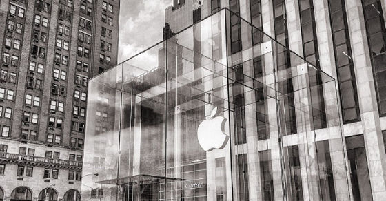 Apple meluncurkan toko utama Fifth Avenue yang telah direnovasi