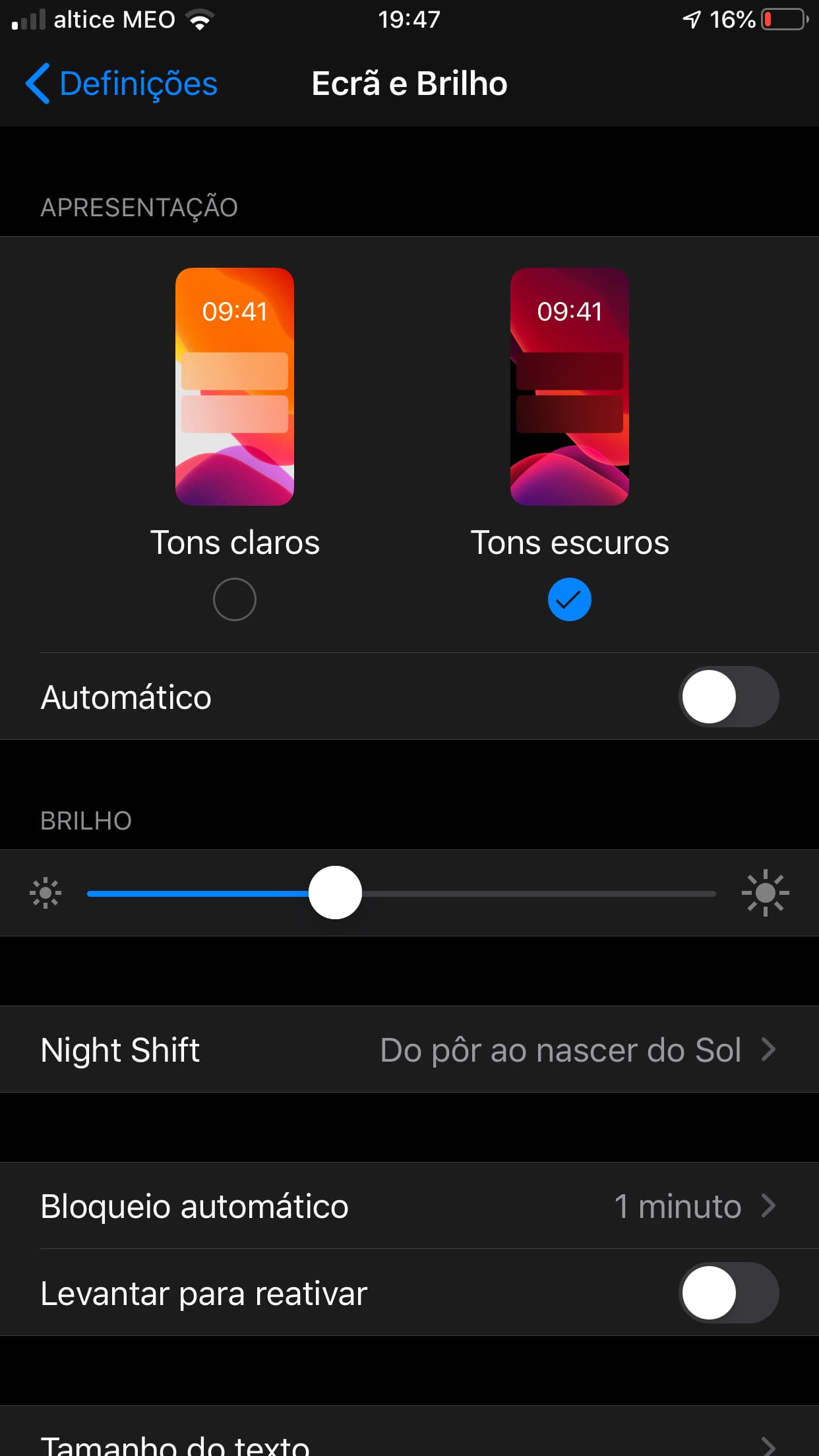 iOS 13: Spara batteri på din iPhone!  Aktivera mörkt läge 3
