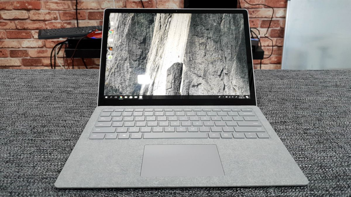 Microsoft's Surface Laptop 3 dapat mengemas prosesor 8-core AMD Ryzen