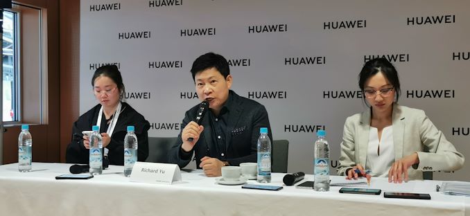 CEO Huawei Richard Yu Q&A: "Politisi Bermain Game" 6