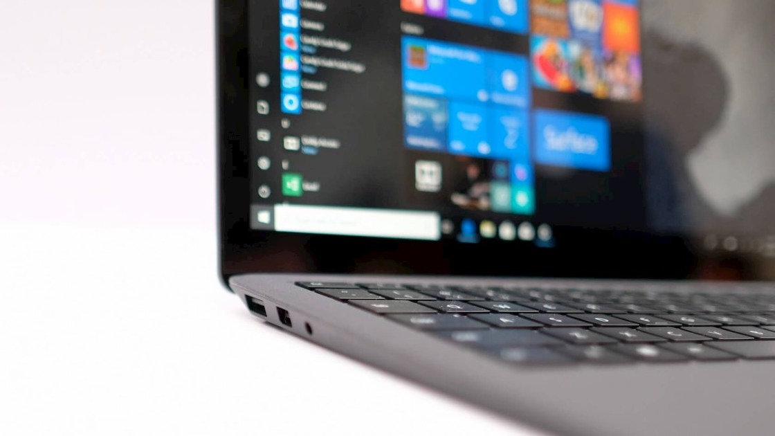 Microsoft dapat mengalihkan Intel untuk AMD pada Surface Laptop 3 baru