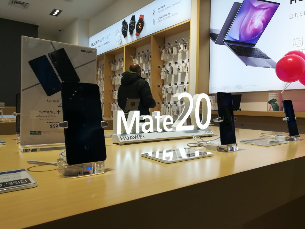 Nya Huawei-butiksstand på Marina Mall i Viña del Mar 