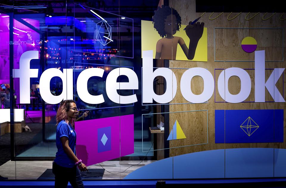 Facebook to foray into streaming service.