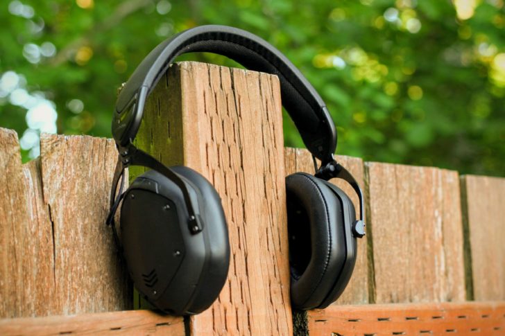 Headphone V-MODA Crossfade 2 Wireless Edition Codex dijual dengan harga $ 300 ($ 50 off) Amazon