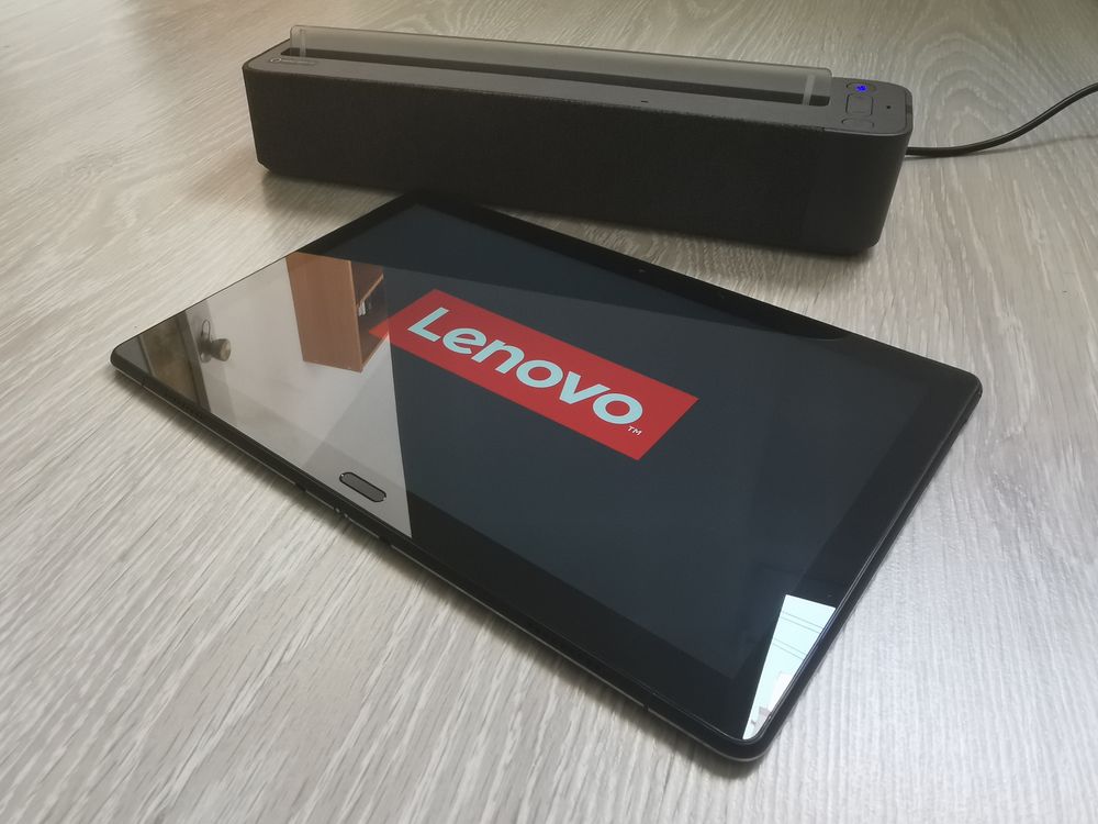 Lenovo Smart Tab P10, tablet 2x1 yang menjadi layar pintar