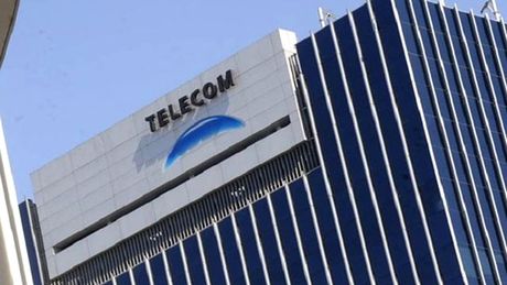 Telecom mengembalikan spektrum dalam pita dan Claro dan Movistar telah memulai penyebaran jaringan baru mereka