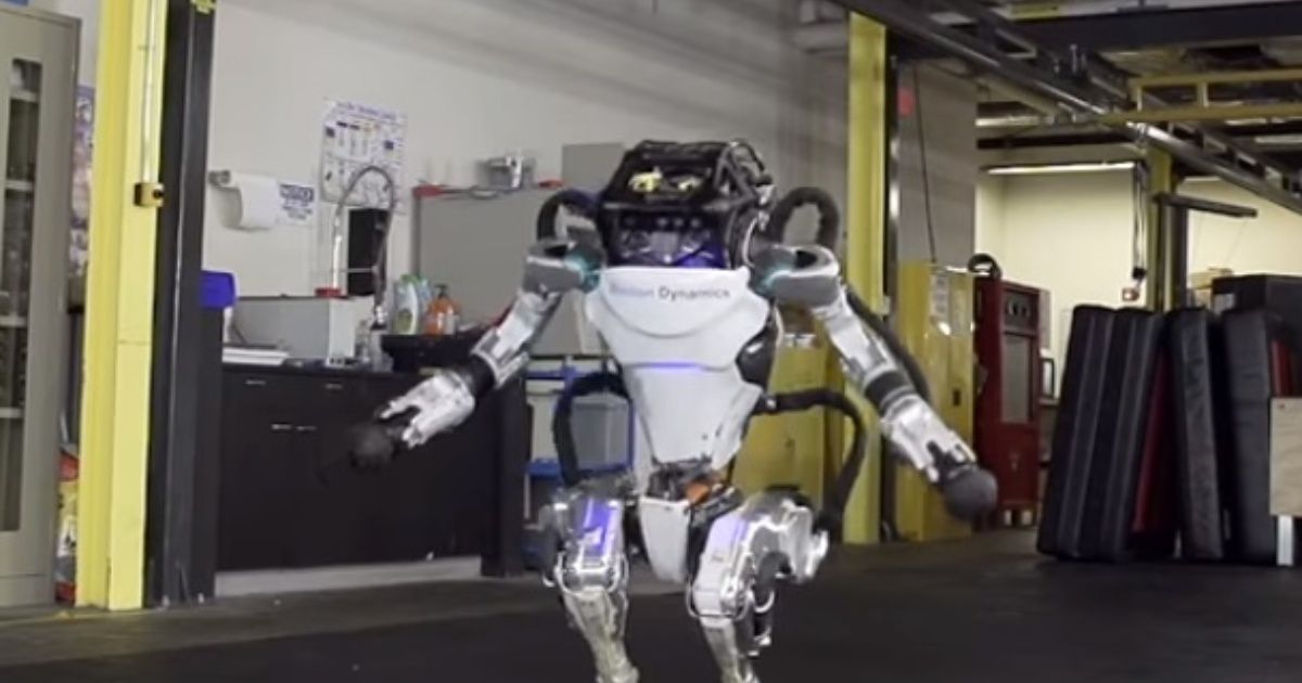 Video mengerikan dari robot yang melakukan parkour