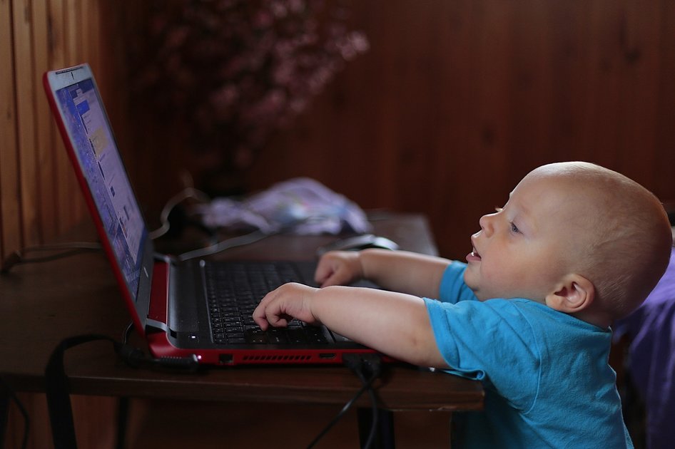 Regulator Inggris berupaya untuk melindungi privasi anak-anak secara online