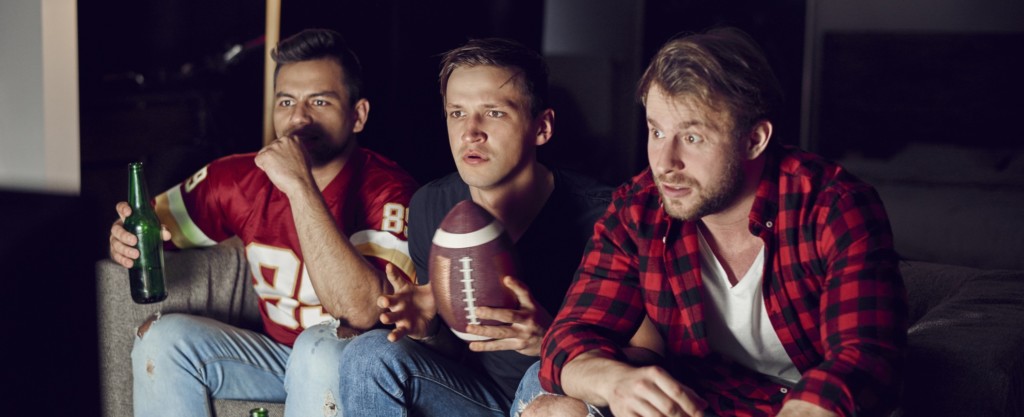 Cara Streaming Super Bowl dalam 4K di Roku, Fire TV, & Apple televisi