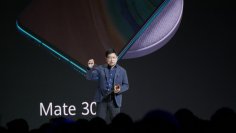 Richard Yu pada peluncuran Huawei Mate 30 Pro di Munich.