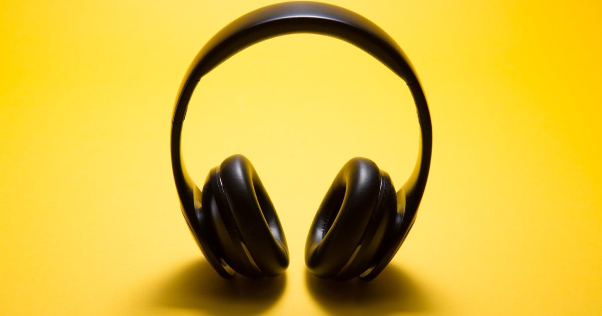 6 Headphone Terbaik dengan Pengisi Daya untuk Dibeli