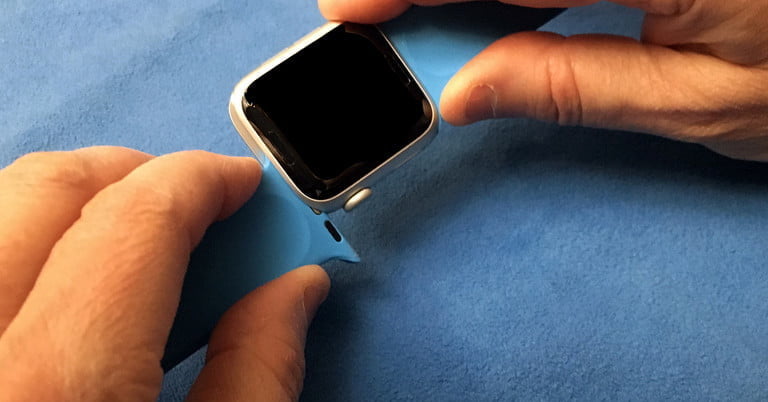 Kami menjelaskan cara mengganti sabuk Apple Watch