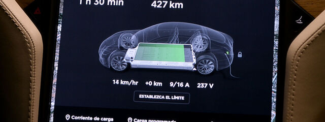 Tesla dekat sebuah mobil listrik dengan otonomi 640 km, menurut Elon Musk