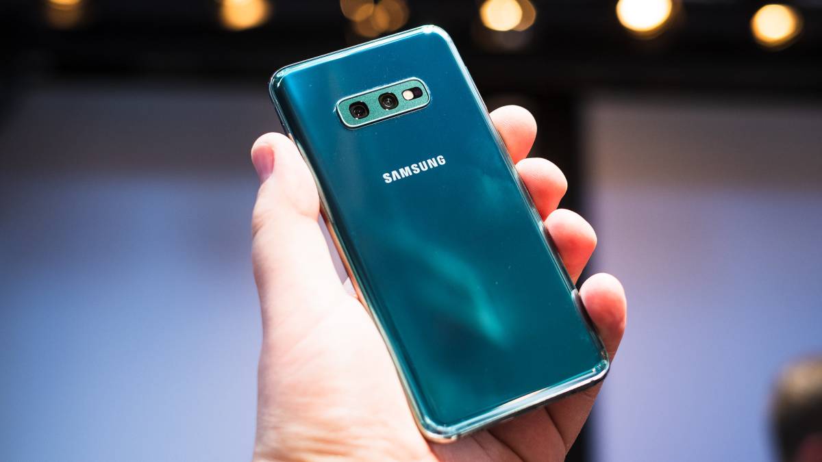 Samsung Galaxy S10 Lite om den kommer att ha en fingeravtrycksläsare under skärmen 1