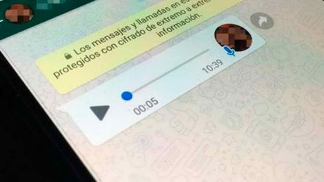 WhatsApp mengaktifkan "mode malam" yang diharapkan di Android