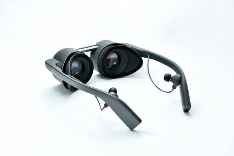 Panasonic memperkenalkan kacamata VR dengan desain steampunk yang luar biasa 1