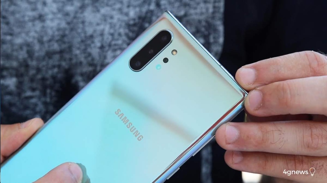 Samsung Galaxy S20 akan menghadapi Huawei P30 Pro dalam foto di malam hari! Mengerti