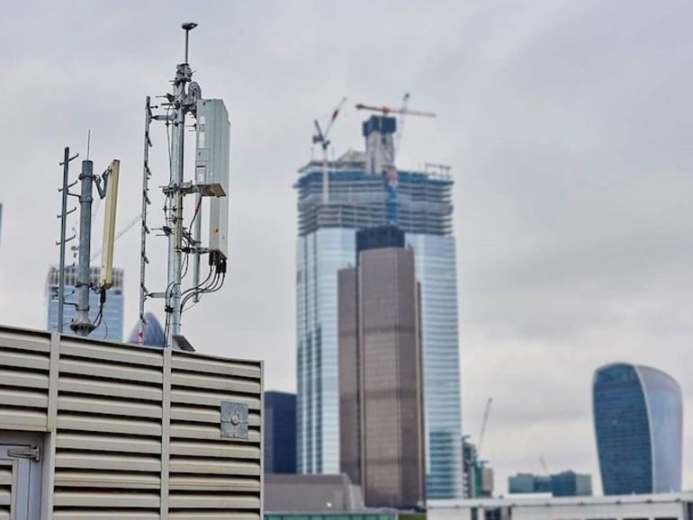Di atap, di dalam uji coba seluler 5G London
