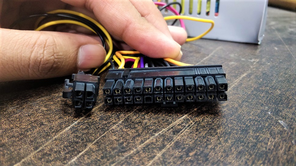 20 + 4 pin pin mecury catu daya utama SMPS
