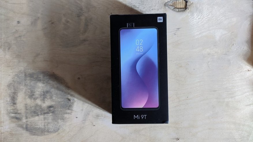 Smartphone teratas Xiaomi: memenuhi flagship anggaran Mi 9T 2