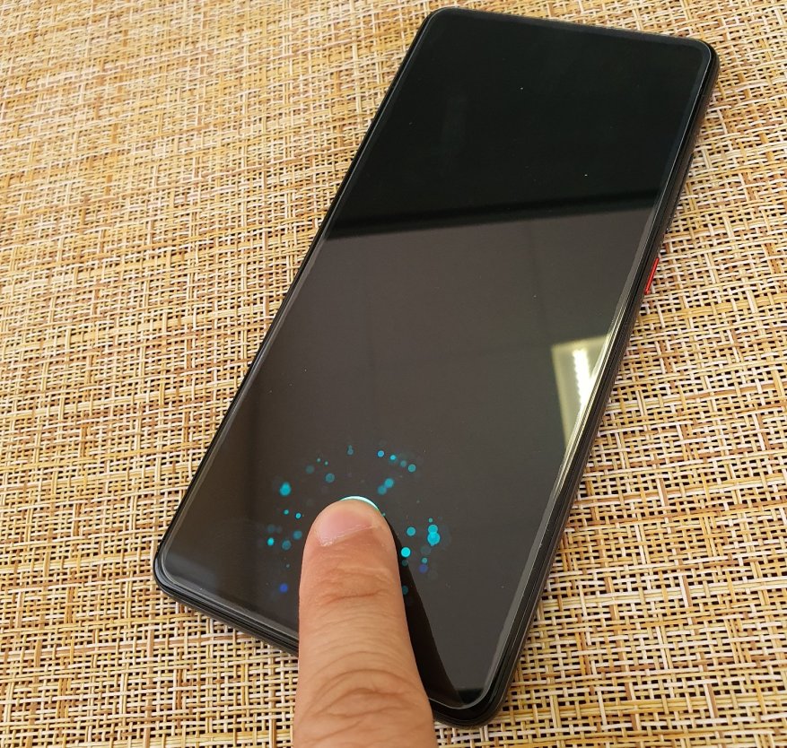 Smartphone teratas Xiaomi: memenuhi flagship anggaran Mi 9T 18