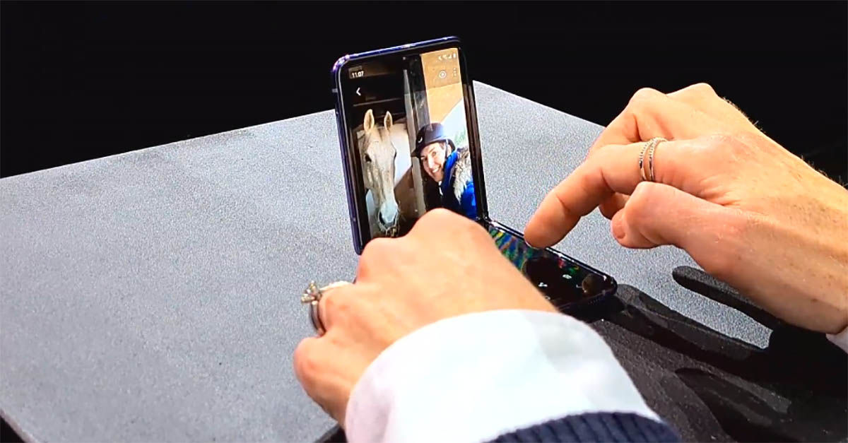 Samsung Galaxy Z Reverse Flex Mode