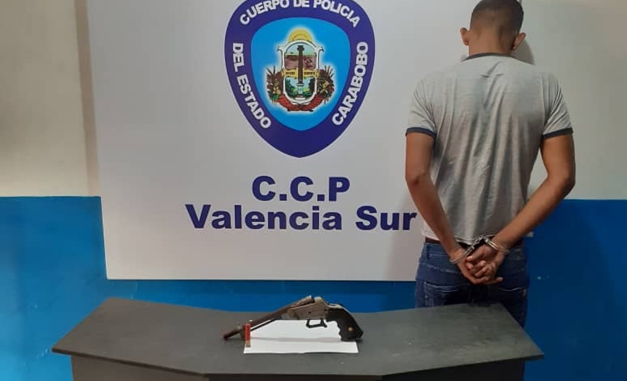 Mereka menangkap dua penyerang di wilayah Valencia dan Los Guayos
