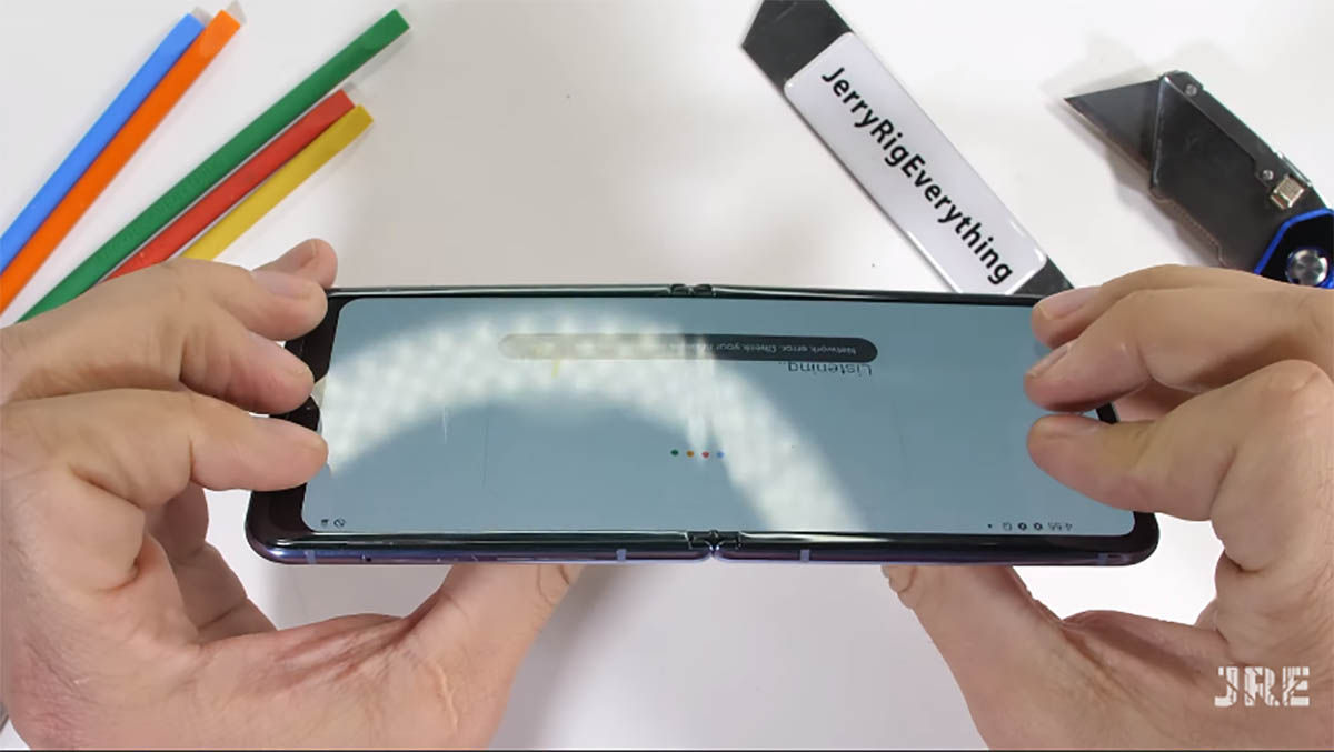 Hur svårt Samsung Galaxy Z Flip