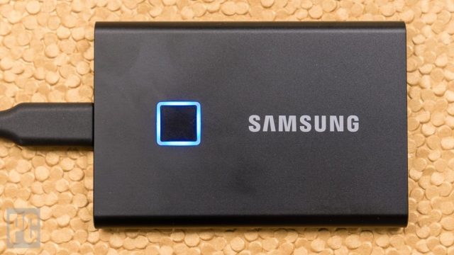Sekilas: Ulasan Samsung Portable SSD T7 Touch 6 "width =" 640 "height =" 360