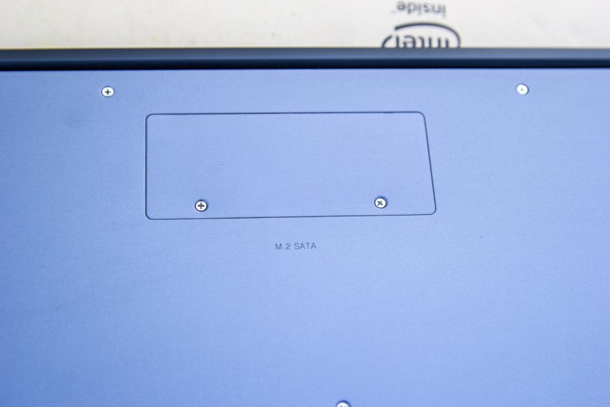 Ulasan filistin Chuwi LapBook Plus: ultrabook mid-budget dengan layar 4K 17