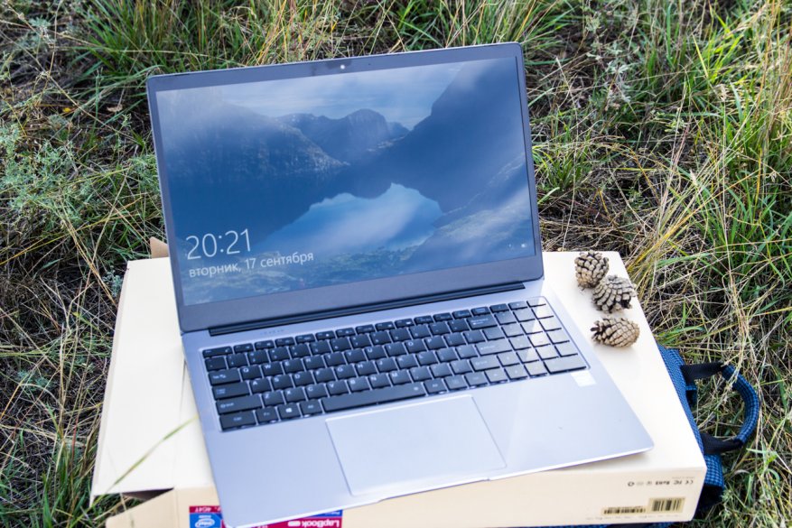 Ulasan filistin Chuwi LapBook Plus: ultrabook mid-budget dengan layar 4K 32