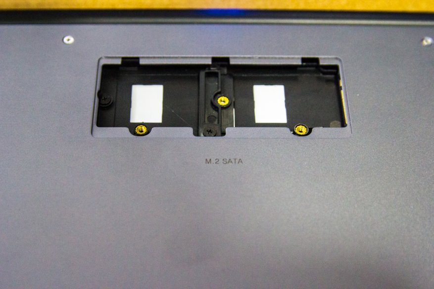 Ulasan filistin Chuwi LapBook Plus: ultrabook mid-budget dengan layar 4K 47