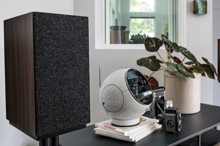 Lima speaker HiFi stereo yang dapat digunakan sendiri untuk meningkatkan suara datar TV Anda