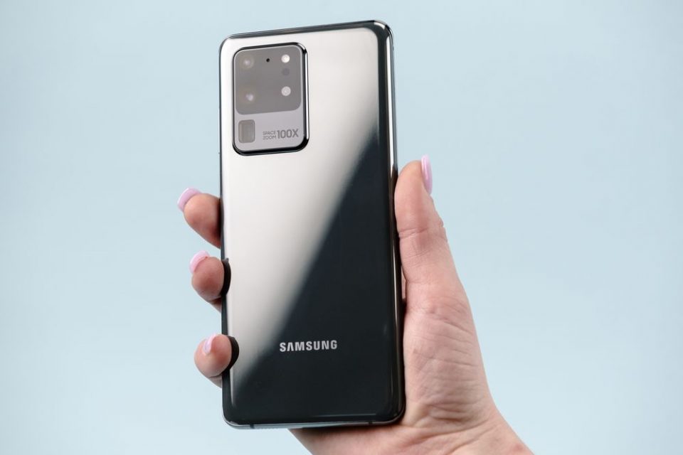Apakah Samsung Galaxy S20 punya IR blaster?