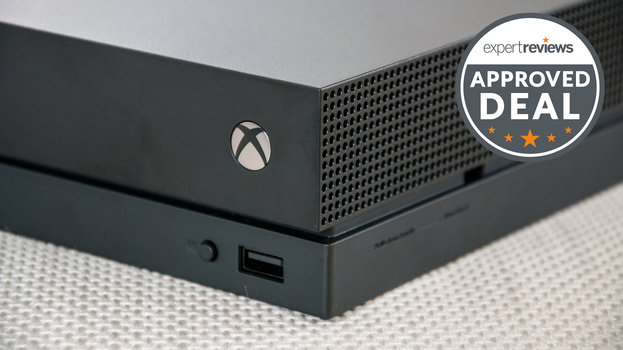 Bundel Xbox One X edisi terbatas ini dilengkapi dengan game SIX dan headset